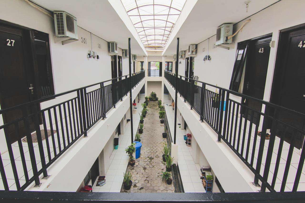 D'Paragon Pringwulung Maguwo Exterior foto